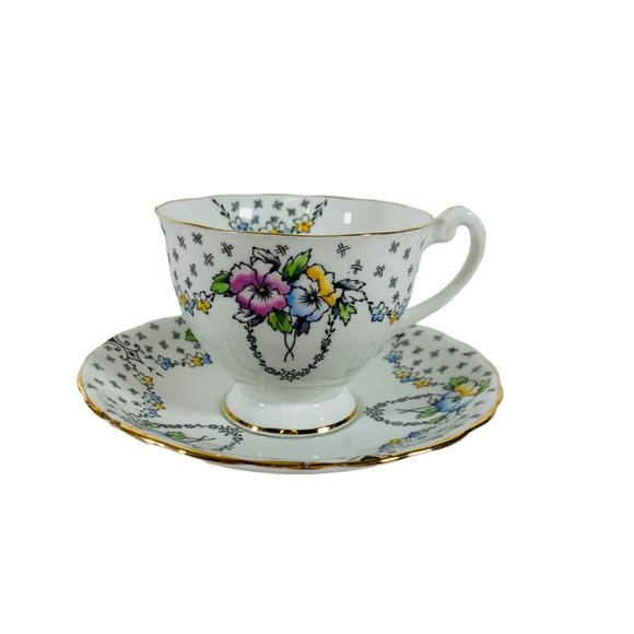Vintage Clarence England Bone China Teacup Pansies Gold Trim Cup & Saucer RARE - Picture 2 of 12